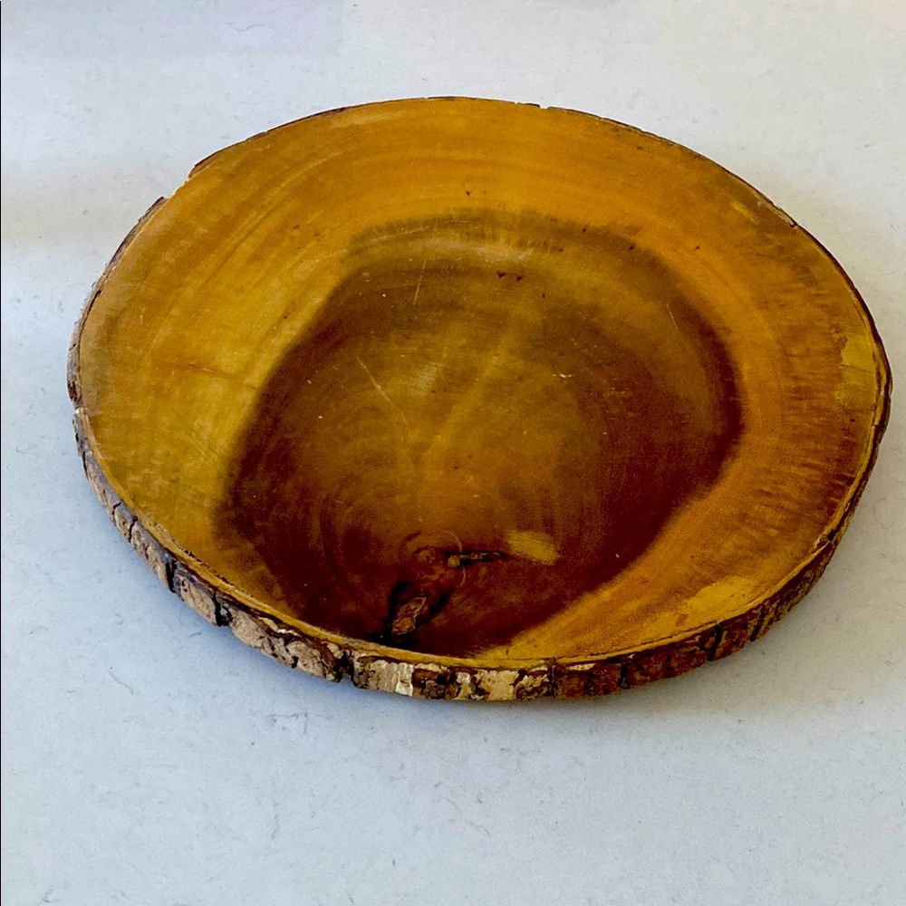 Coventry Round Bark Edge Acacia Natural Wood Slice Serving Platter
